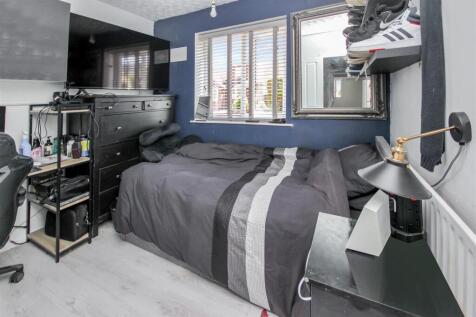 bed 2.JPG
