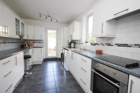 kitchen 1.JPG