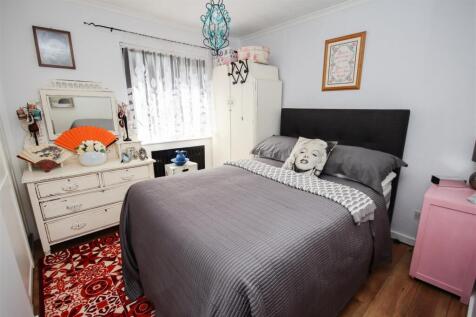 bed 2.JPG