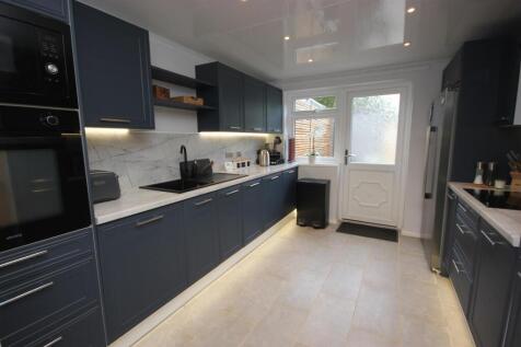 kitchen a.JPG