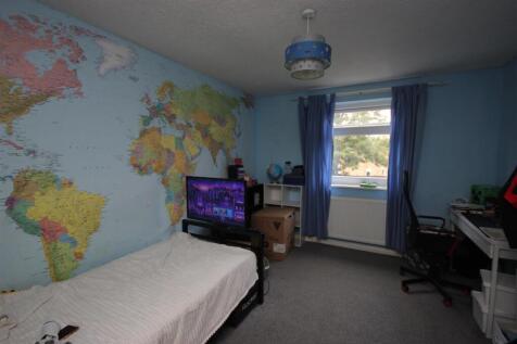 bed 2.JPG