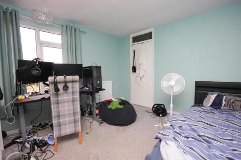 bed 2.JPG