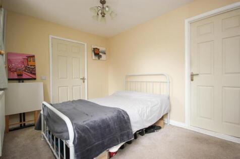 bed 4.JPG