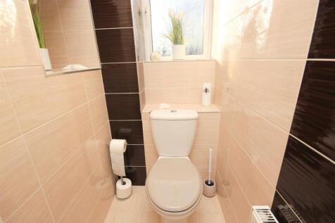 toilet.JPG