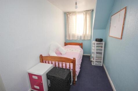 bed 3.JPG