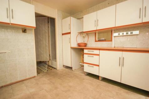 kitchen 1.JPG