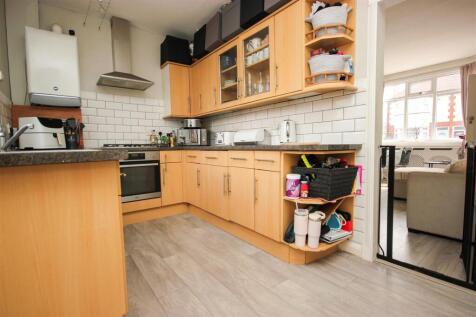 kitchen 1.JPG