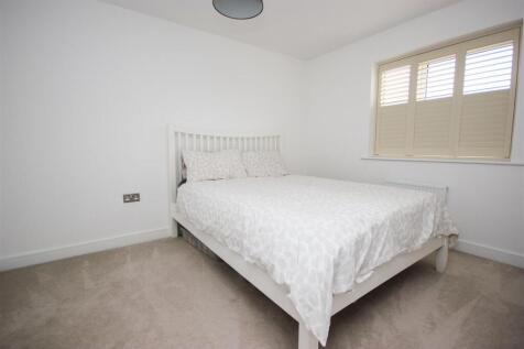 bed 2.JPG