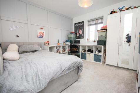 bed 3.JPG