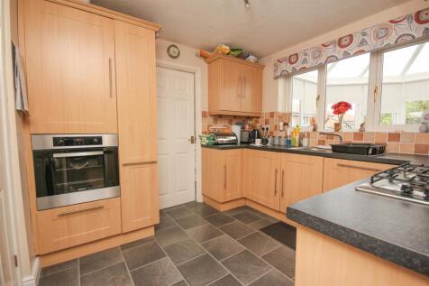 kitchen 2.JPG