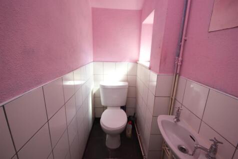 cloakroom.JPG