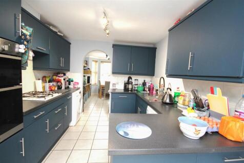 kitchen 2.JPG