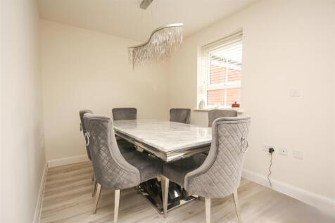 dining room.JPG