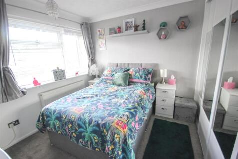 bed 2.JPG