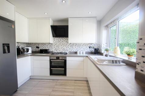 kitchen area.JPG