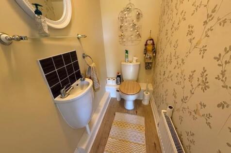 Downstairs Cloaks Wc