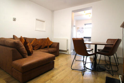 5 bedroom 2 bathroom house for rent in Prime Sout