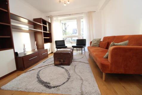 Spacious two bedroom flat with private balcony