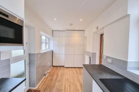 Kitchen/ Breakfast Room