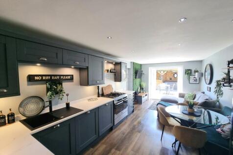 Kitchen/Family Room
