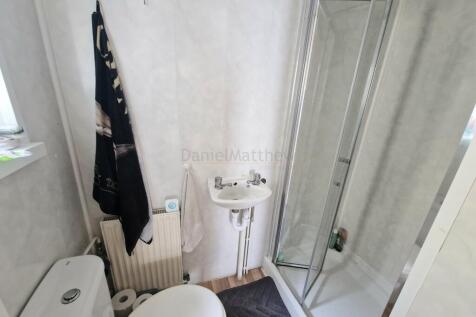 Shower Room / WC