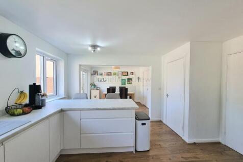 Kitchen/Diner/Family Room