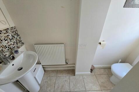 Cloakroom/w.c