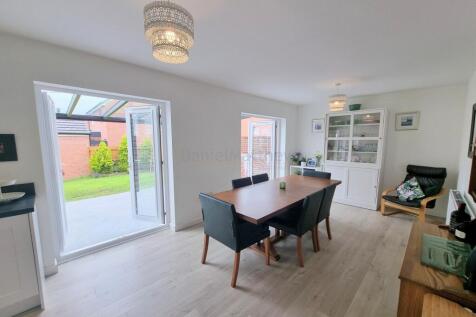Kitchen/Diner/Family Room