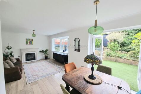 Lounge dining room