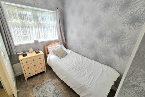 Downstairs Bedroom/Reception Room
