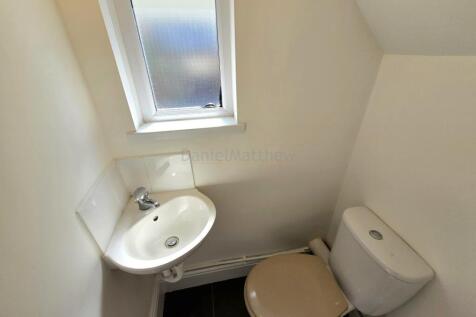 Cloakroom/w.c