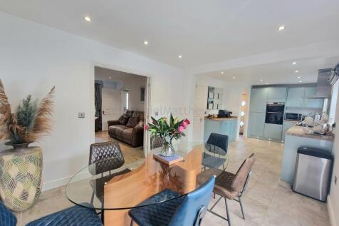 Kitchen/Diner/Family Room