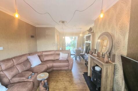 Lounge dining room
