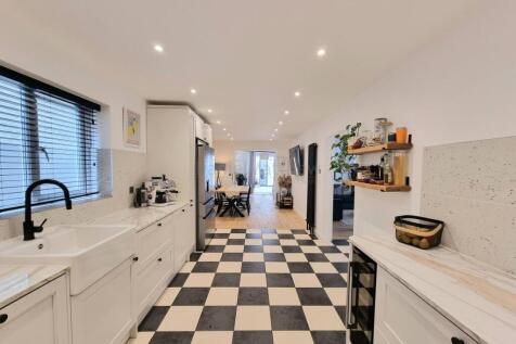 Kitchen/Diner/Family Room