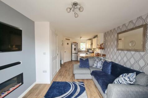 Open Plan Kitchen / Lounge