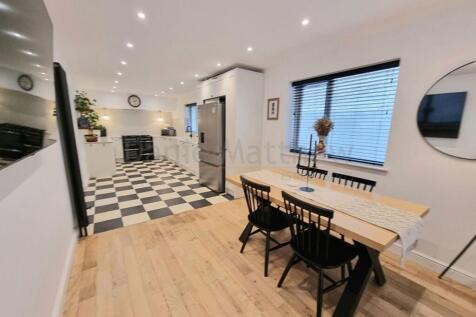 Kitchen/Diner/Family Room