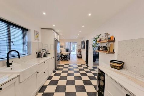 Kitchen/Diner/Family Room