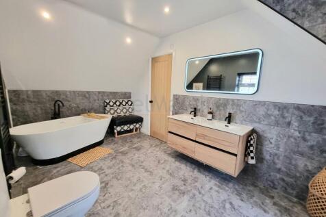 Second En Suite