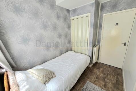 Downstairs bedroom/reception Room