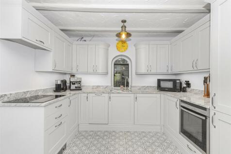 Kitchen.jpg