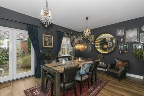 Dining Area.jpg