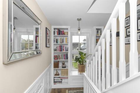 First Floor Landing.jpg