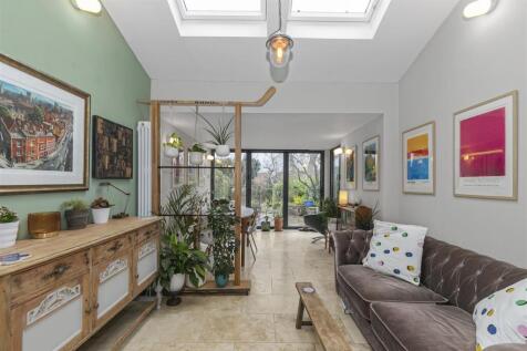 Sitting Room.jpg
