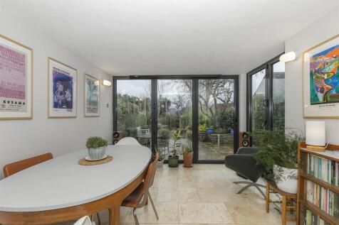 Sitting Room 2.jpg