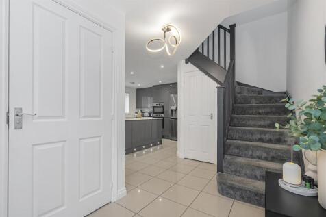 Entrance Hallway.jpg
