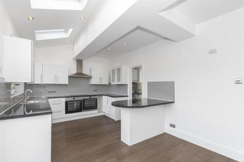 Kitchen Diner 2.jpg
