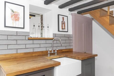 Feature Kitchen 2.jpg
