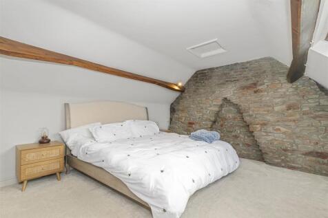 Loft Room.jpg
