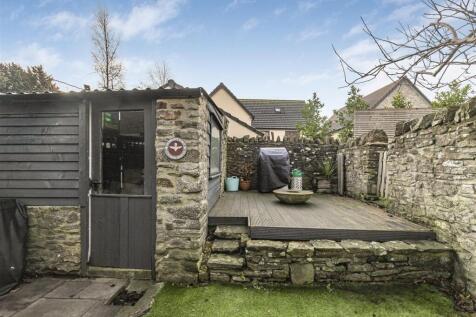 Outbuilding.jpg