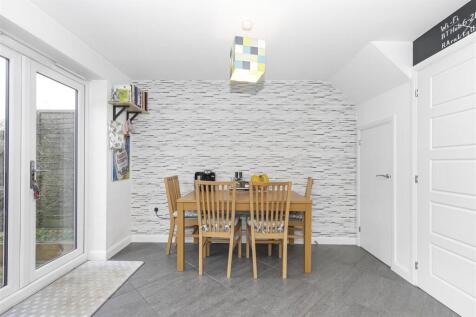 Dining Area.jpg